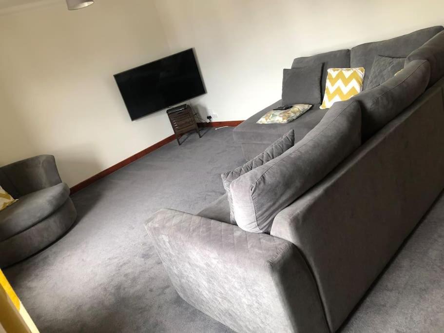 Nevis Apartment Located In Fort William Centre Esterno foto